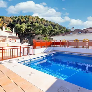 https://bhost-agua-de-la-victoria-ii.hotelsinnerja.org