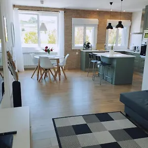 https://precioso-apartamento-en-pamplona-junto-al-centro.sansebastianhotels.net